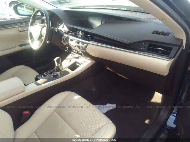 Photo 4 VIN: JTHBW1GG8G2107729 - LEXUS ES 300H 