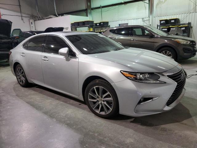 Photo 3 VIN: JTHBW1GG8G2117547 - LEXUS ES300 