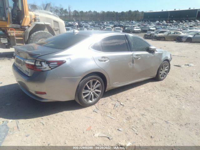 Photo 3 VIN: JTHBW1GG8J2167680 - LEXUS ES 