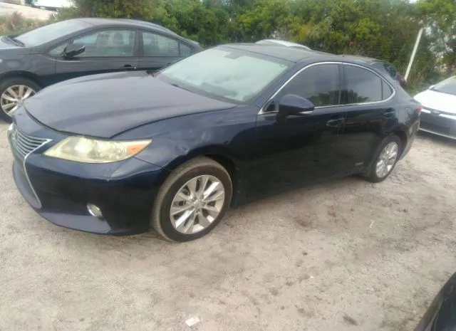 Photo 1 VIN: JTHBW1GG9D2013841 - LEXUS ES 300H 