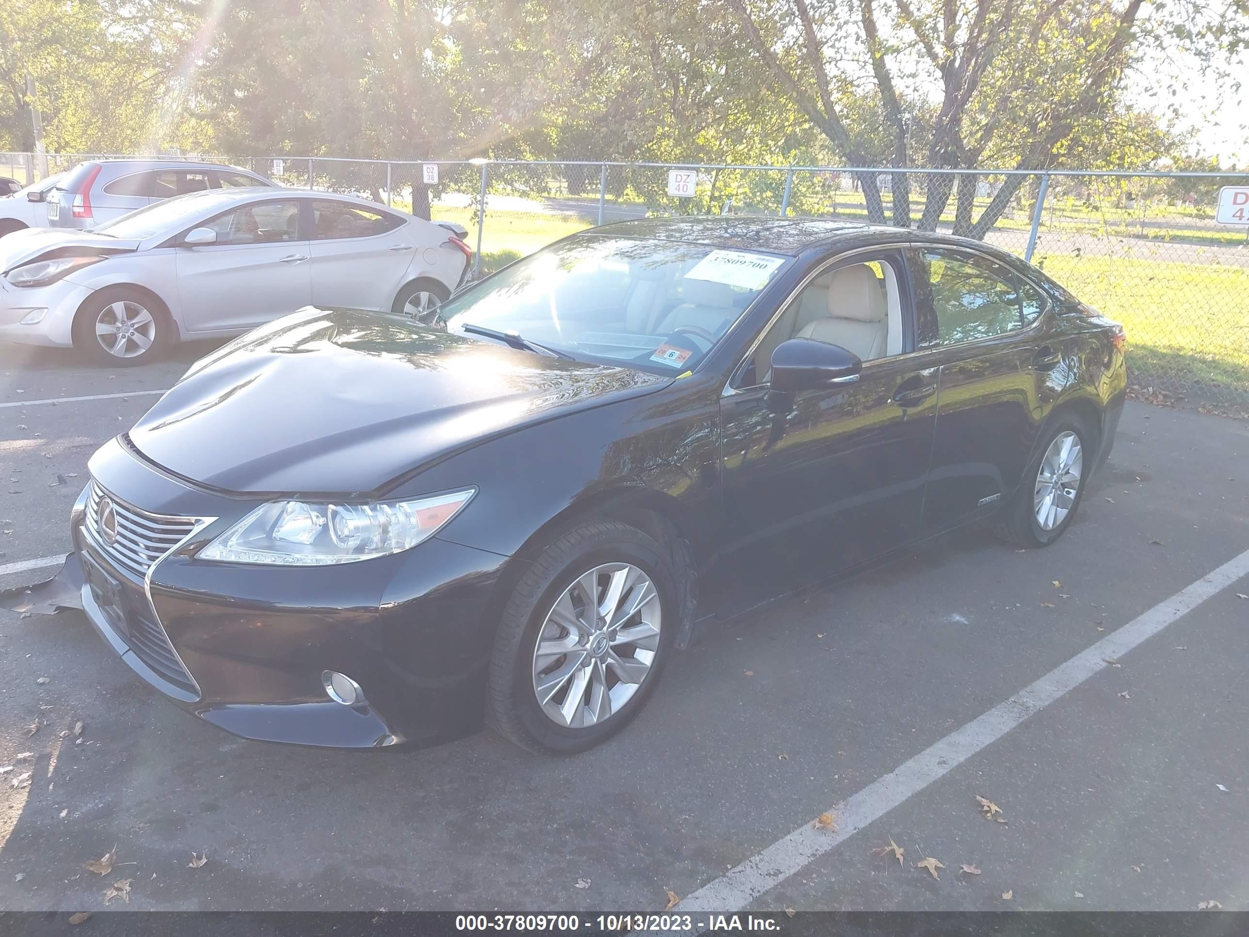 Photo 1 VIN: JTHBW1GG9D2014052 - LEXUS ES 