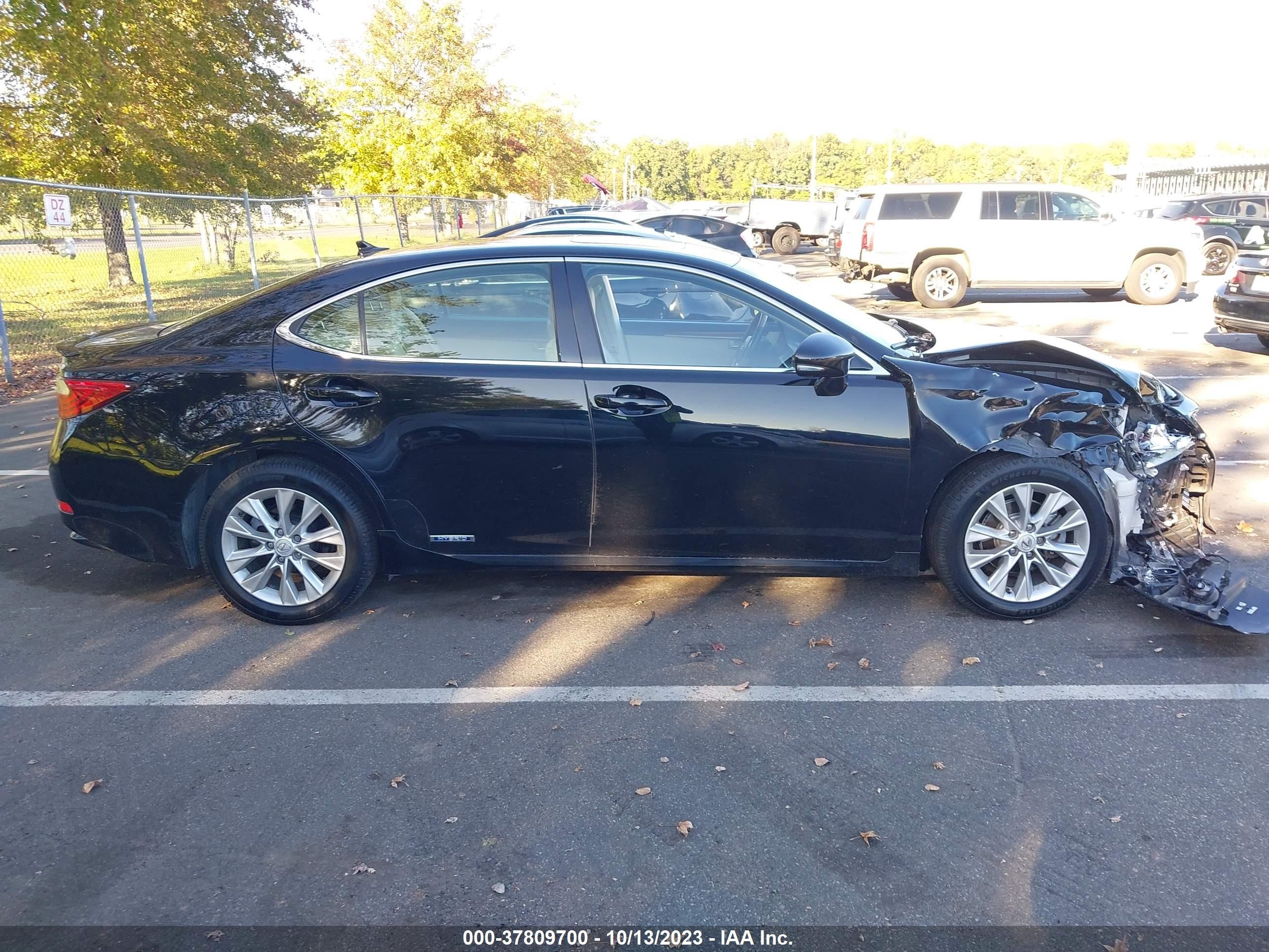 Photo 12 VIN: JTHBW1GG9D2014052 - LEXUS ES 