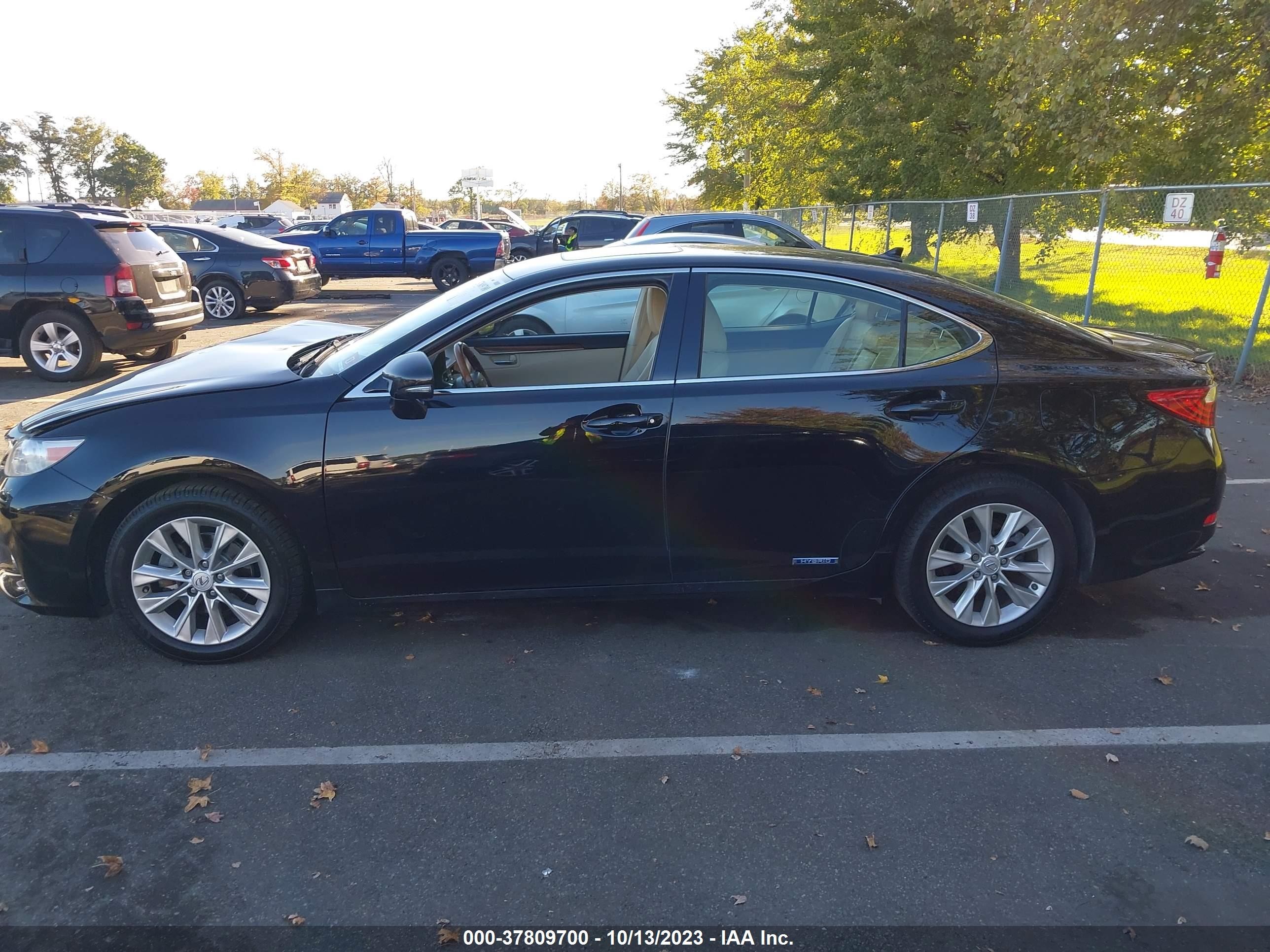 Photo 13 VIN: JTHBW1GG9D2014052 - LEXUS ES 