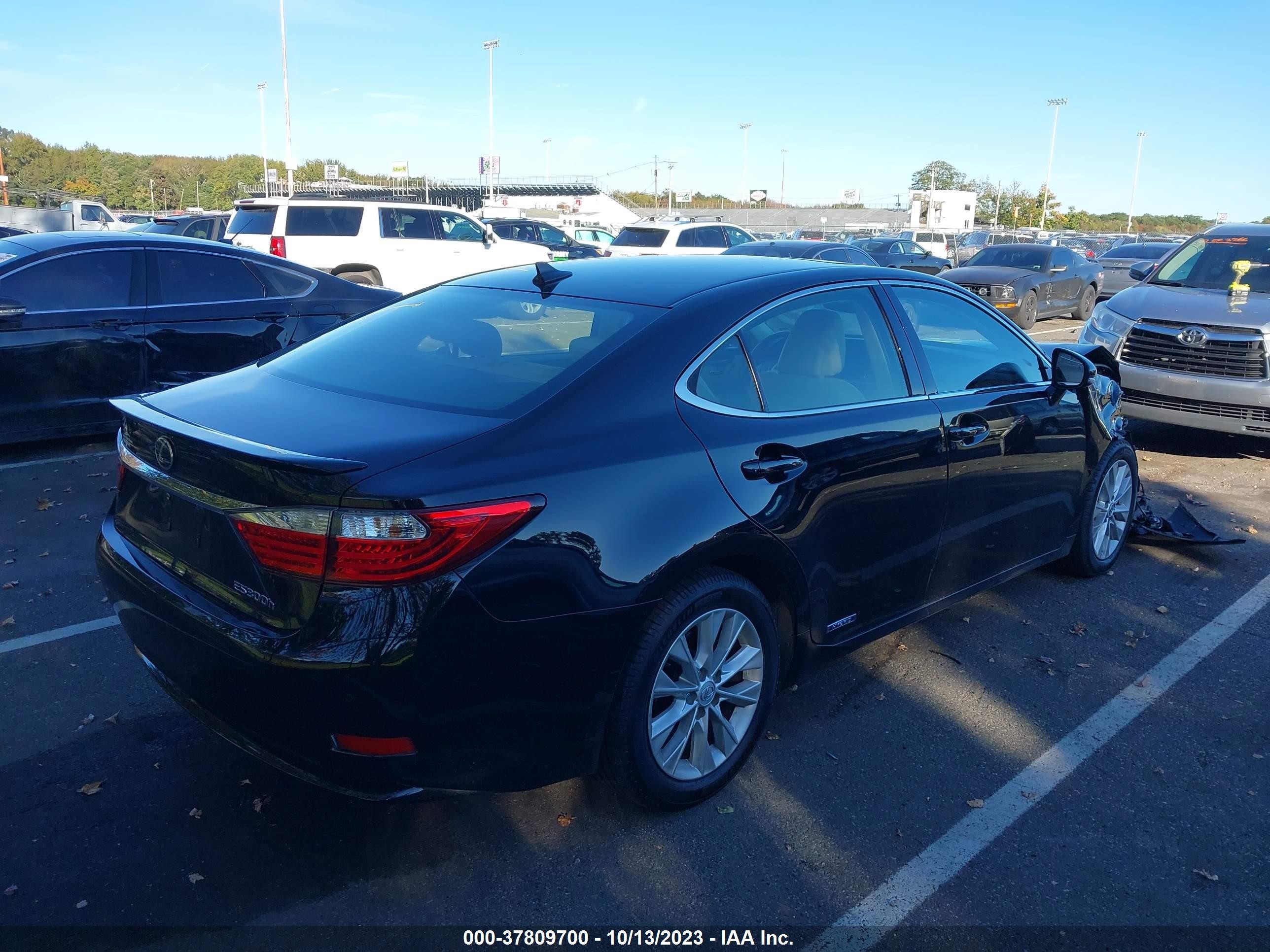 Photo 3 VIN: JTHBW1GG9D2014052 - LEXUS ES 