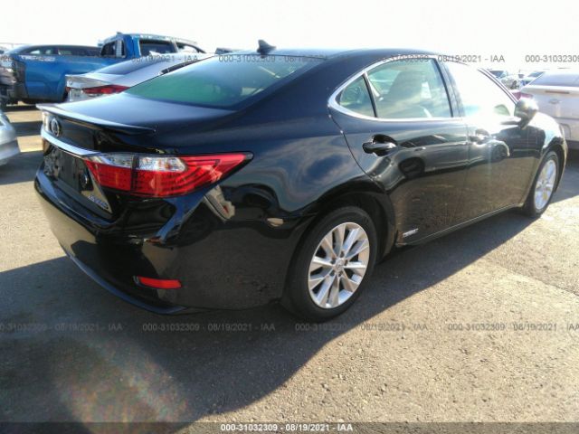 Photo 3 VIN: JTHBW1GG9E2073975 - LEXUS ES 300H 