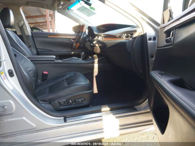 Photo 4 VIN: JTHBW1GG9F2088400 - LEXUS ES 