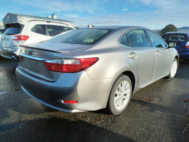 Photo 2 VIN: JTHBW1GG9F2096691 - LEXUS ES 300H 