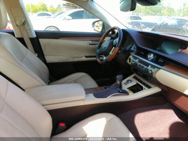 Photo 4 VIN: JTHBW1GG9J2169941 - LEXUS ES 