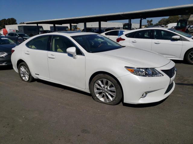 Photo 3 VIN: JTHBW1GGXD2030566 - LEXUS ES 300H 