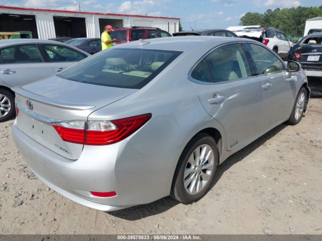 Photo 3 VIN: JTHBW1GGXD2031099 - LEXUS ES 