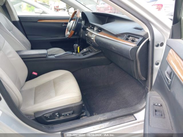 Photo 4 VIN: JTHBW1GGXD2031099 - LEXUS ES 