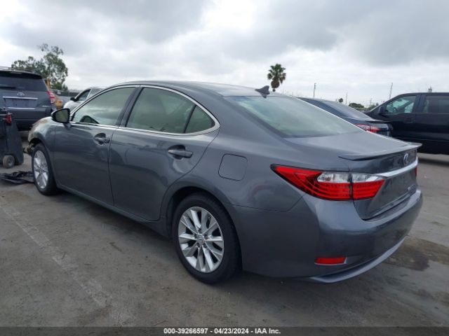 Photo 2 VIN: JTHBW1GGXE2061155 - LEXUS ES 300H 