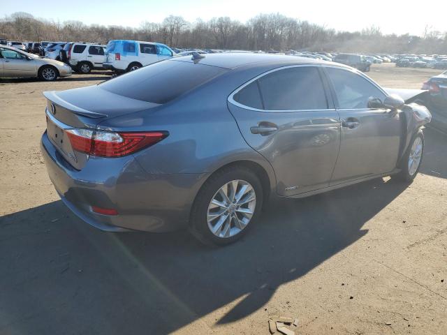 Photo 2 VIN: JTHBW1GGXE2067490 - LEXUS ES300 