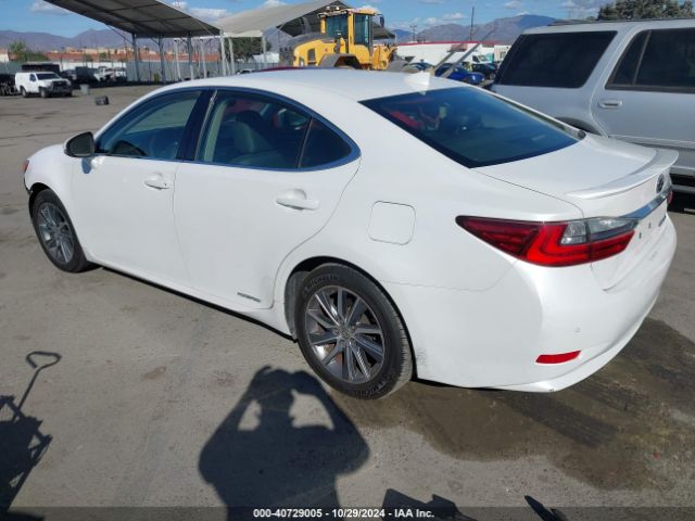 Photo 2 VIN: JTHBW1GGXG2101351 - LEXUS ES 