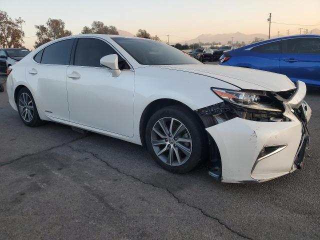 Photo 3 VIN: JTHBW1GGXH2143021 - LEXUS ES 300H 