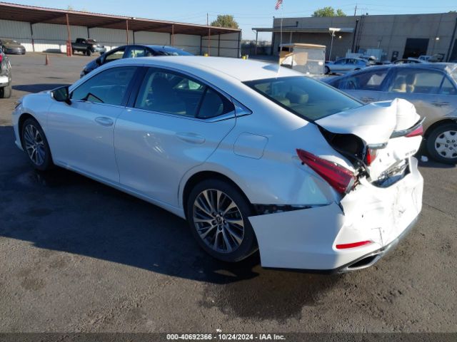 Photo 2 VIN: JTHBZ1B15K2000902 - LEXUS ES 