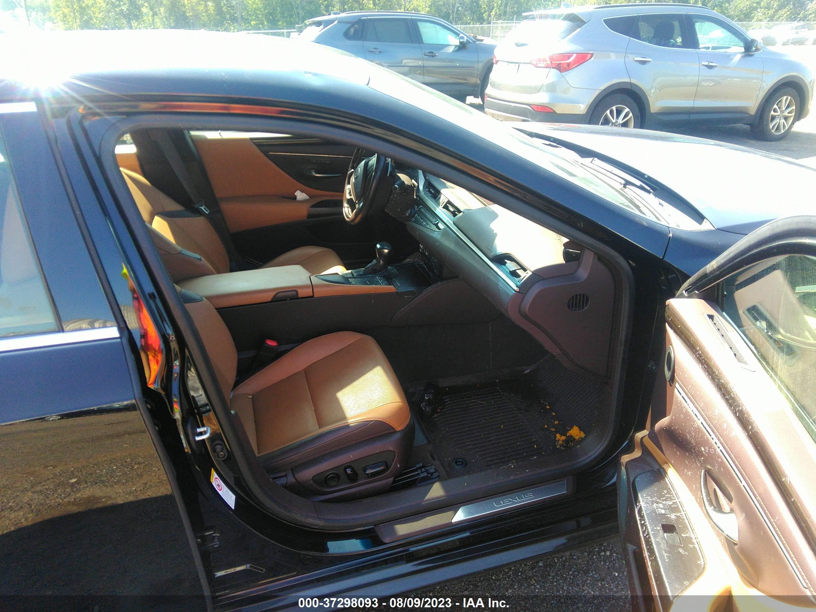 Photo 4 VIN: JTHBZ1B15K2002634 - LEXUS ES 