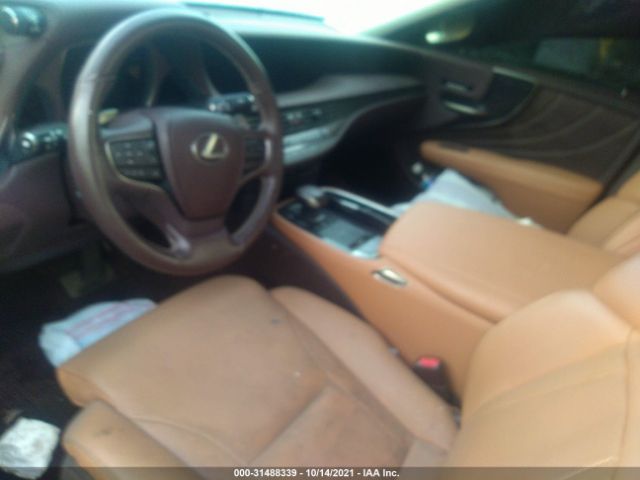 Photo 4 VIN: JTHC51FF8J5002369 - LEXUS LS 