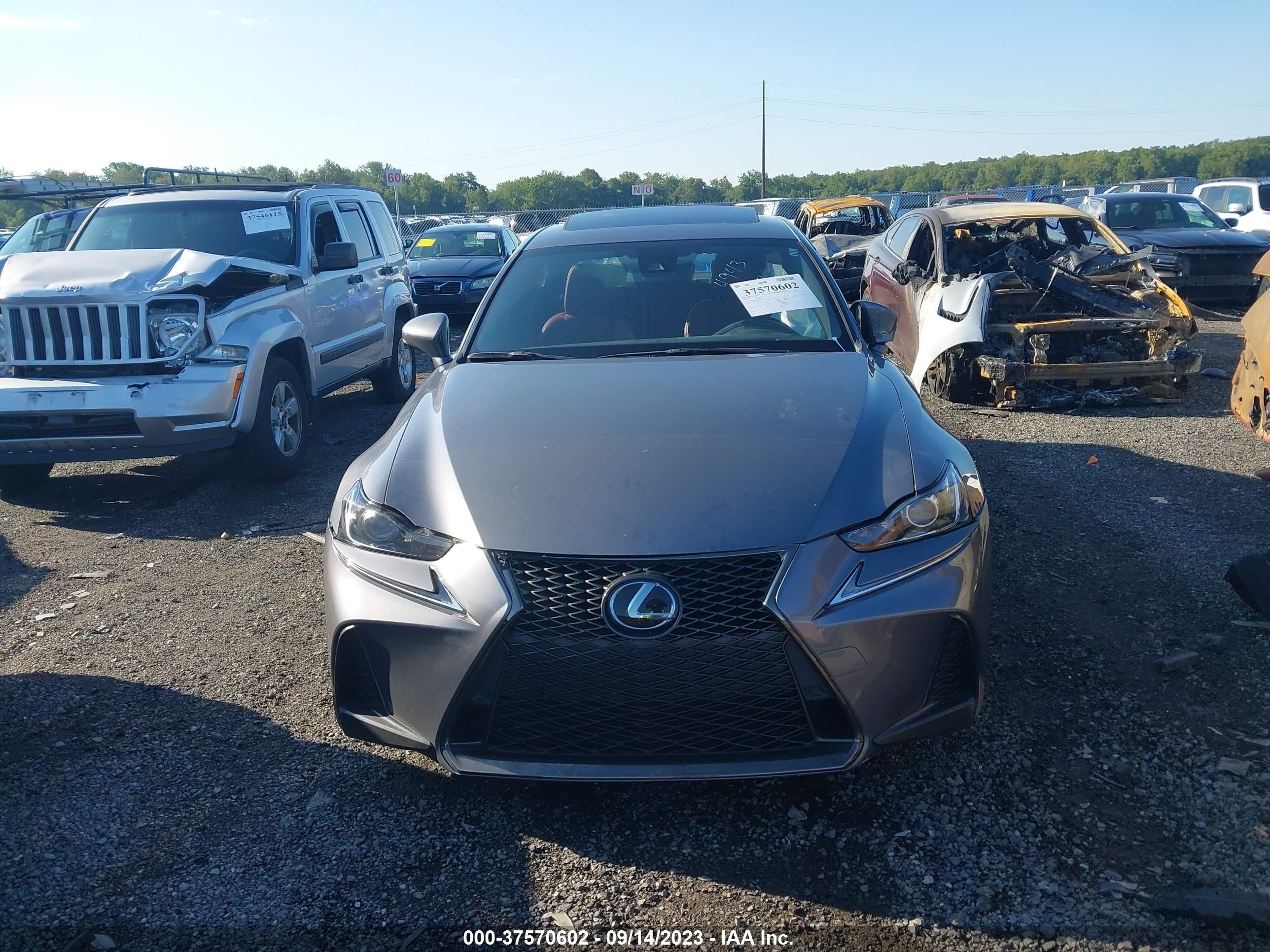 Photo 10 VIN: JTHC81D28K5034943 - LEXUS IS 