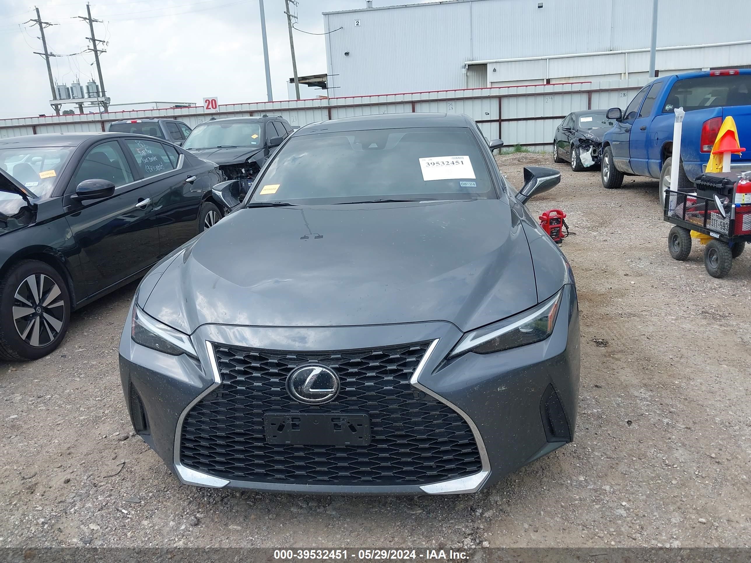 Photo 11 VIN: JTHCA1D27M5109297 - LEXUS IS 