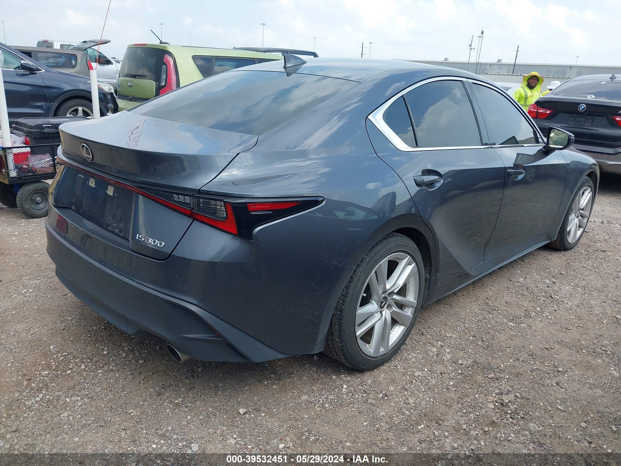 Photo 3 VIN: JTHCA1D27M5109297 - LEXUS IS 