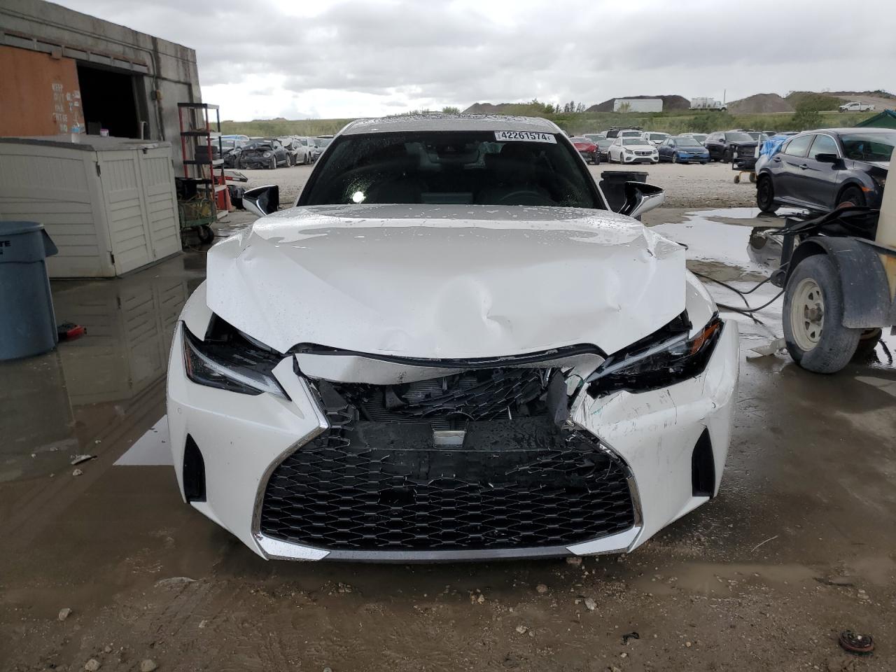 Photo 4 VIN: JTHCA1D29P5127210 - LEXUS IS 