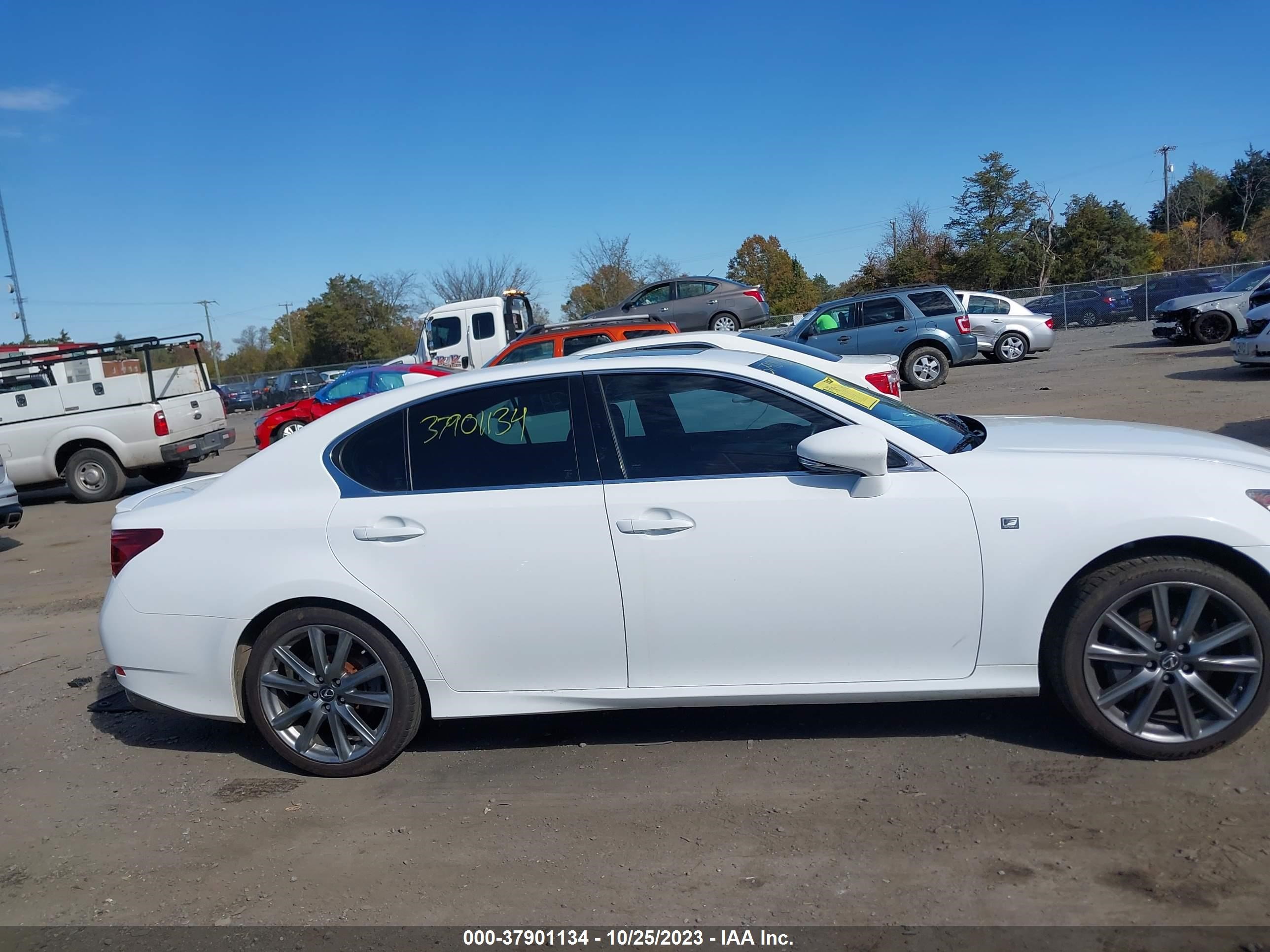 Photo 12 VIN: JTHCE1BL4FA001035 - LEXUS GS 