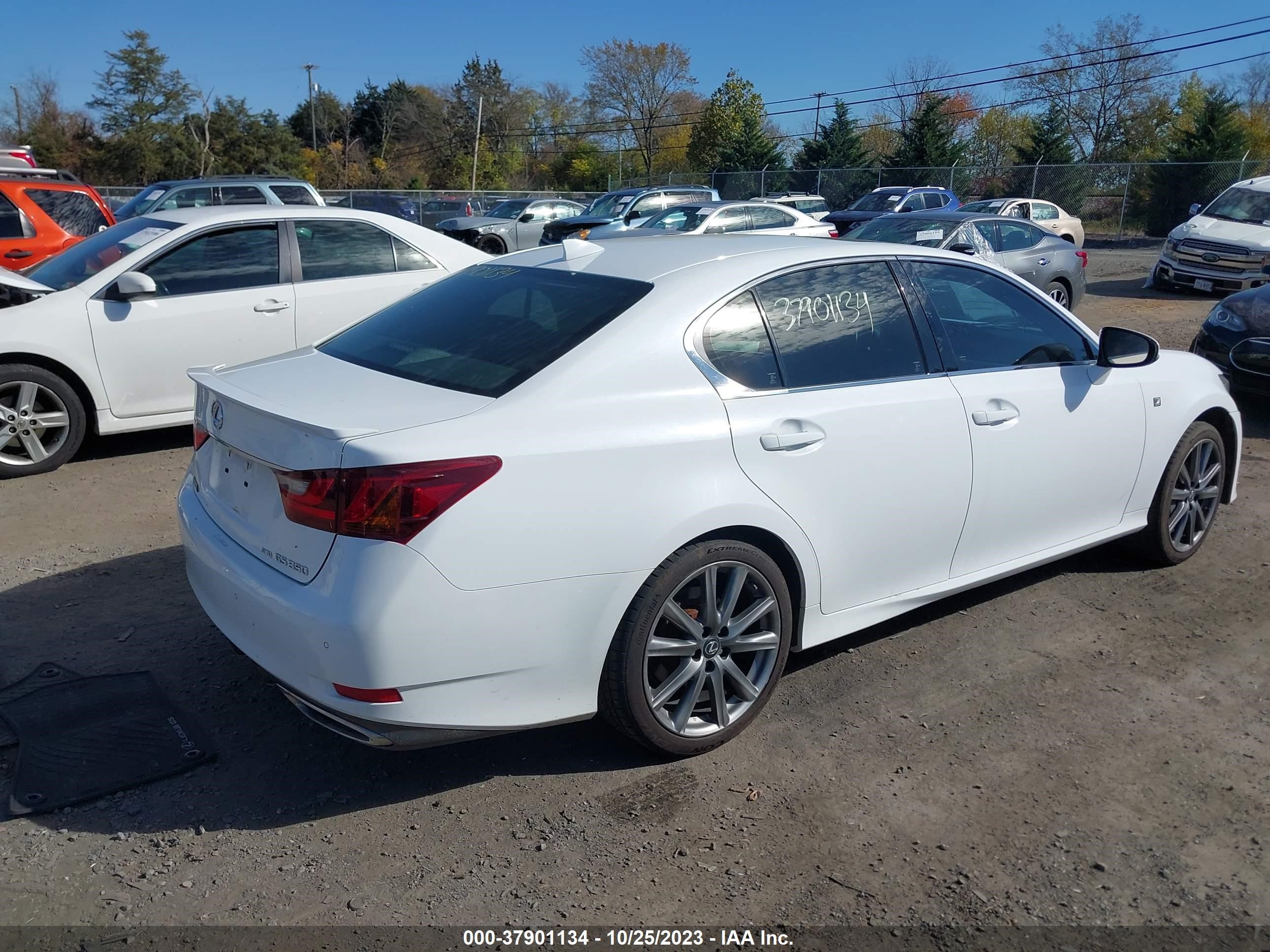 Photo 3 VIN: JTHCE1BL4FA001035 - LEXUS GS 