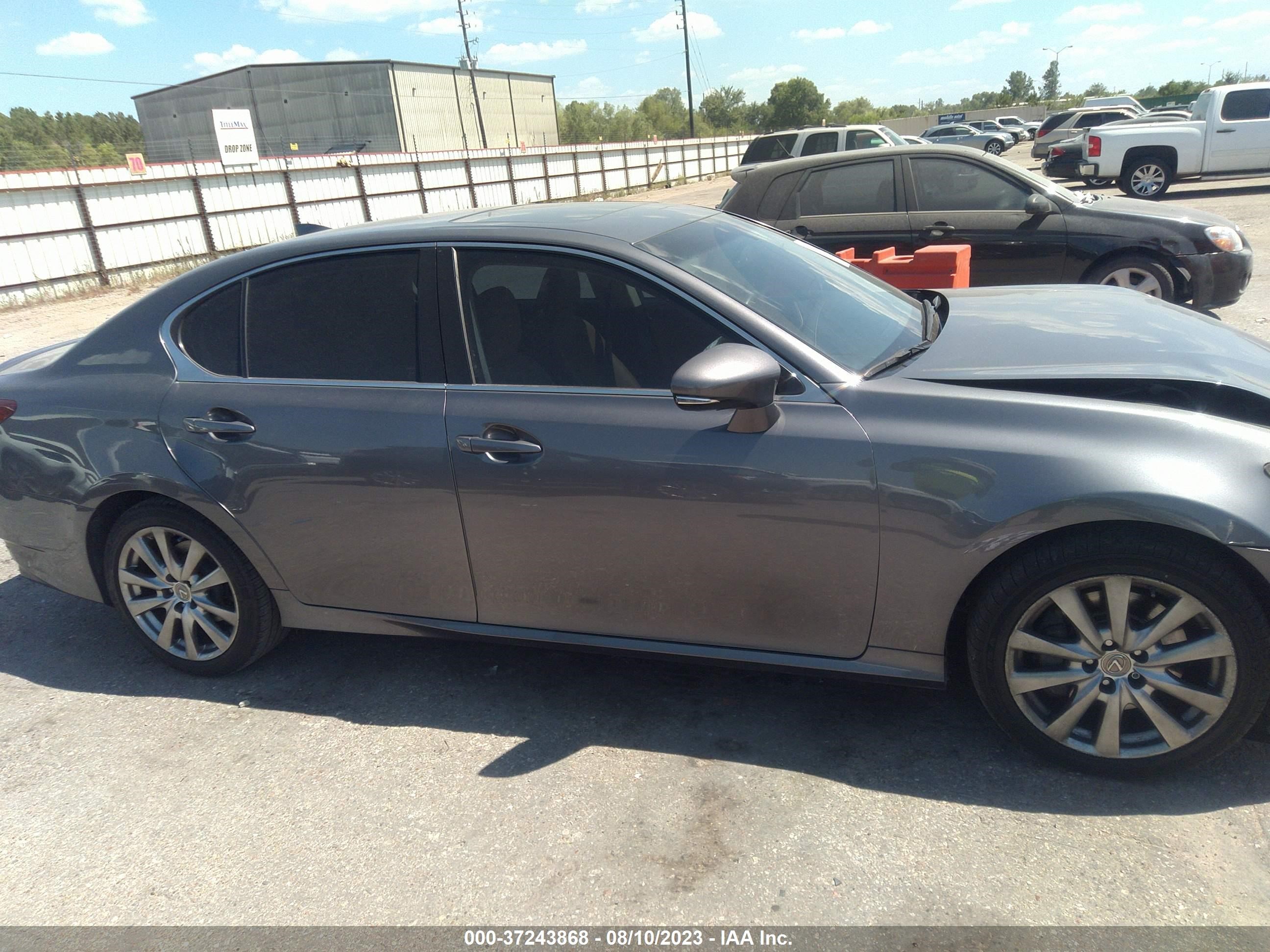 Photo 12 VIN: JTHCE1BL4FA001620 - LEXUS GS 