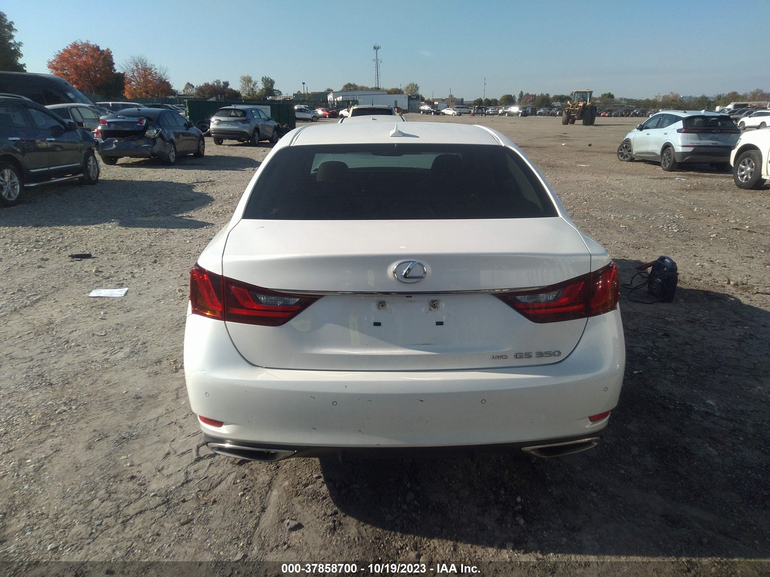 Photo 16 VIN: JTHCE1BL8E5020887 - LEXUS GS 