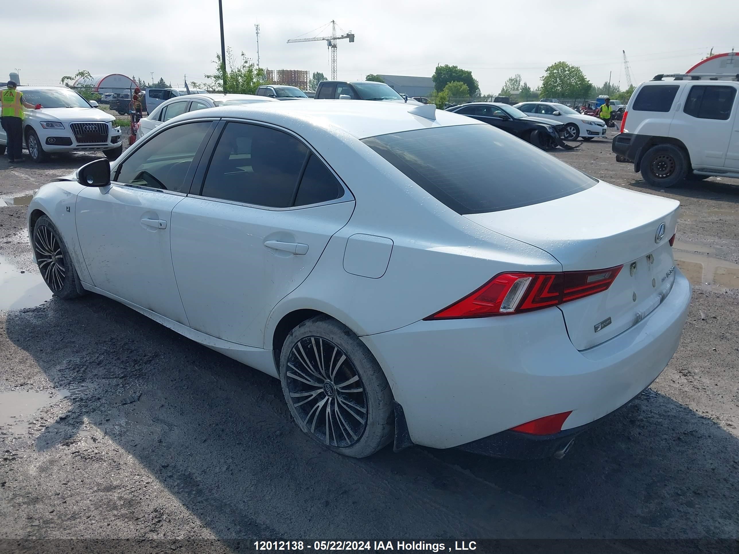 Photo 2 VIN: JTHCE1D29F5005966 - LEXUS IS 