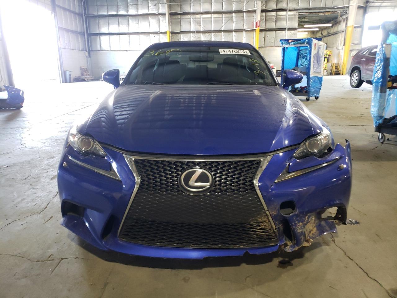 Photo 4 VIN: JTHCE1D2XE5000869 - LEXUS IS 