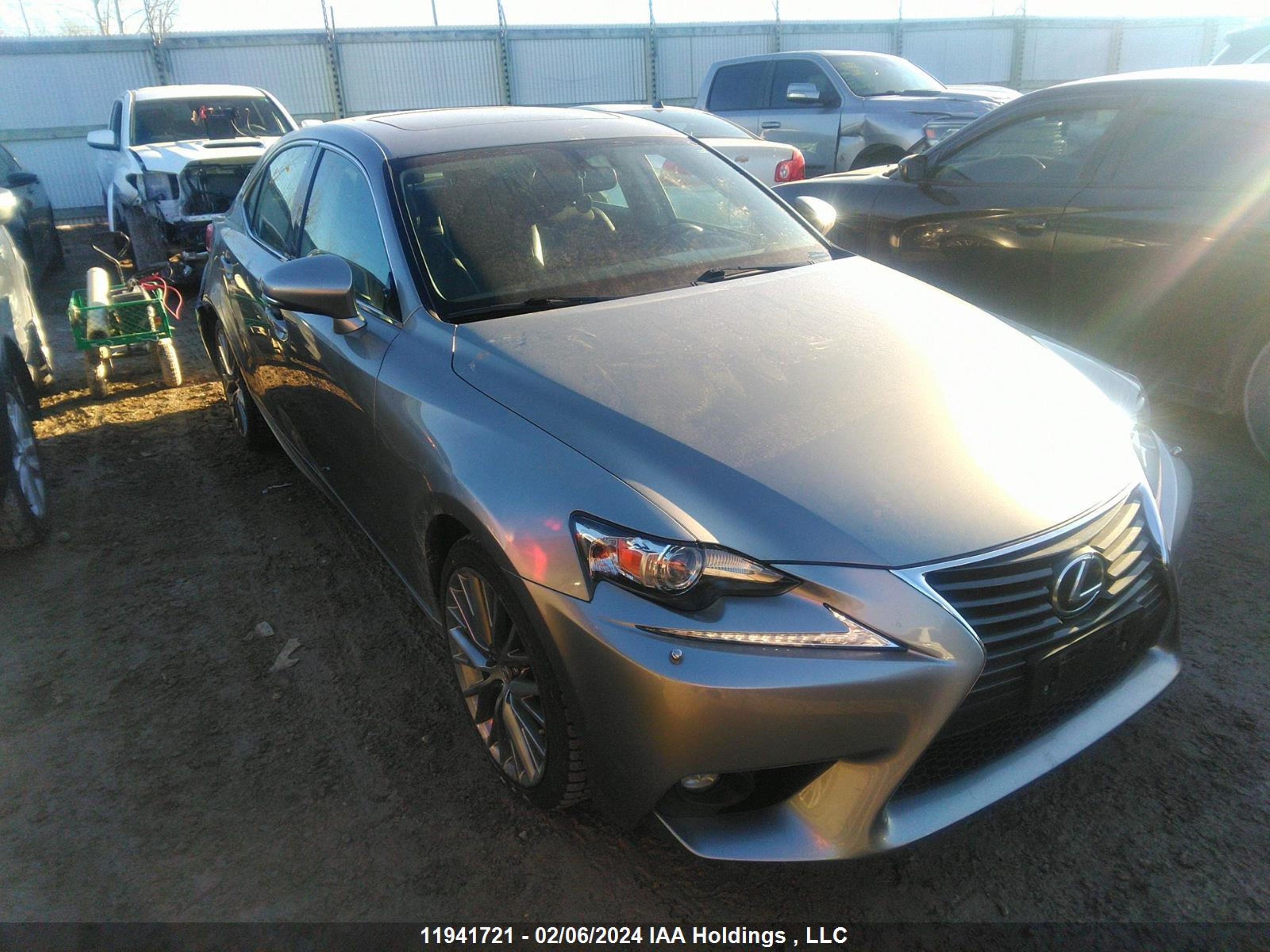 Photo 0 VIN: JTHCF1D26F5016050 - LEXUS IS 