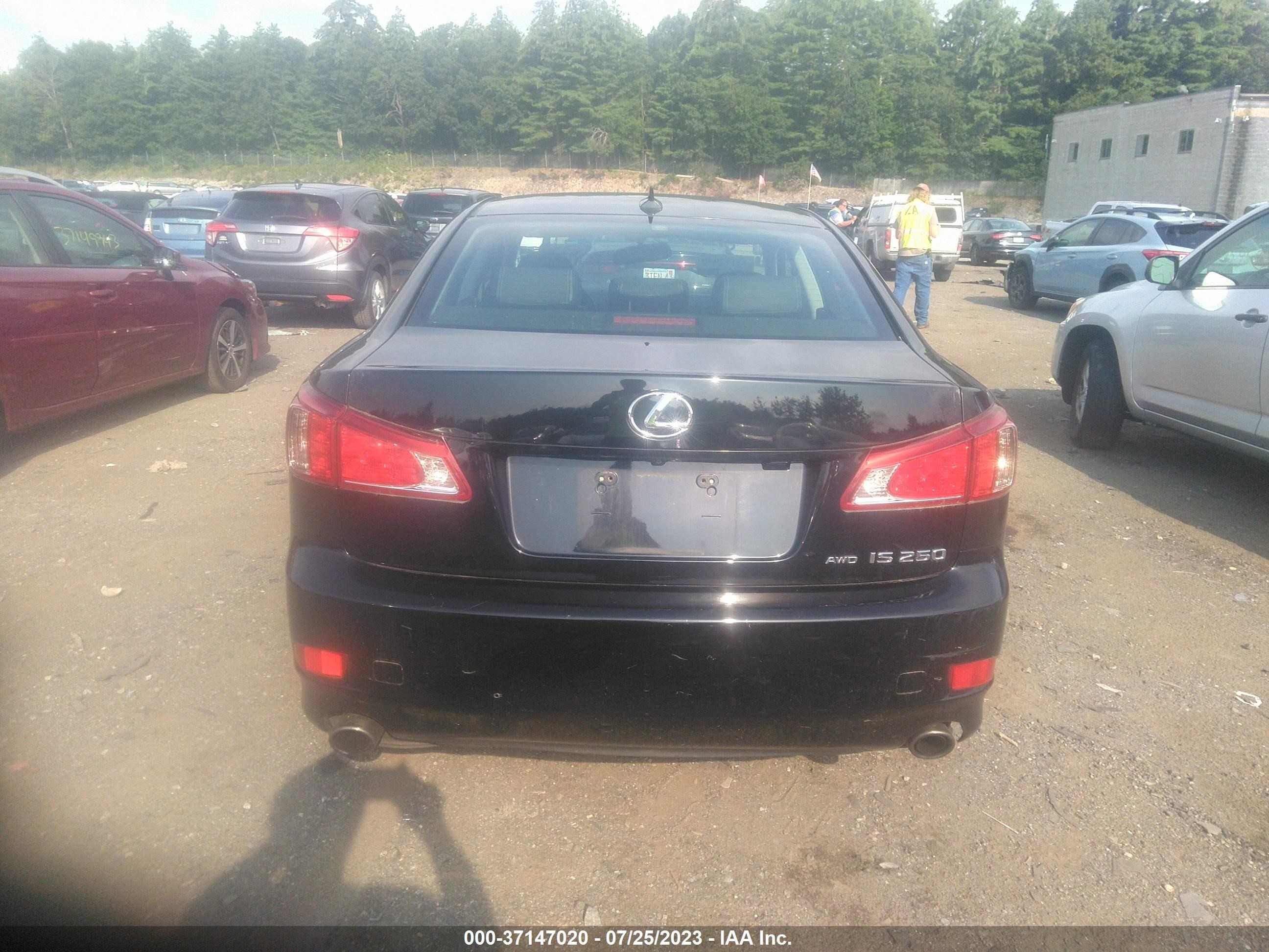 Photo 15 VIN: JTHCF5C20B5045143 - LEXUS IS 