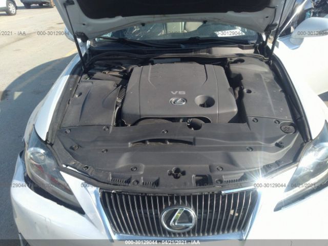 Photo 9 VIN: JTHCF5C20B5045420 - LEXUS IS 250 