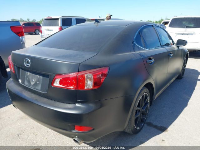 Photo 3 VIN: JTHCF5C20B5049869 - LEXUS IS 