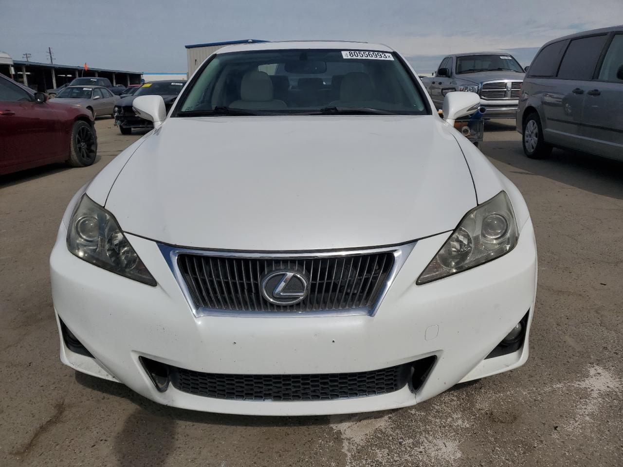 Photo 4 VIN: JTHCF5C20C5055432 - LEXUS IS 