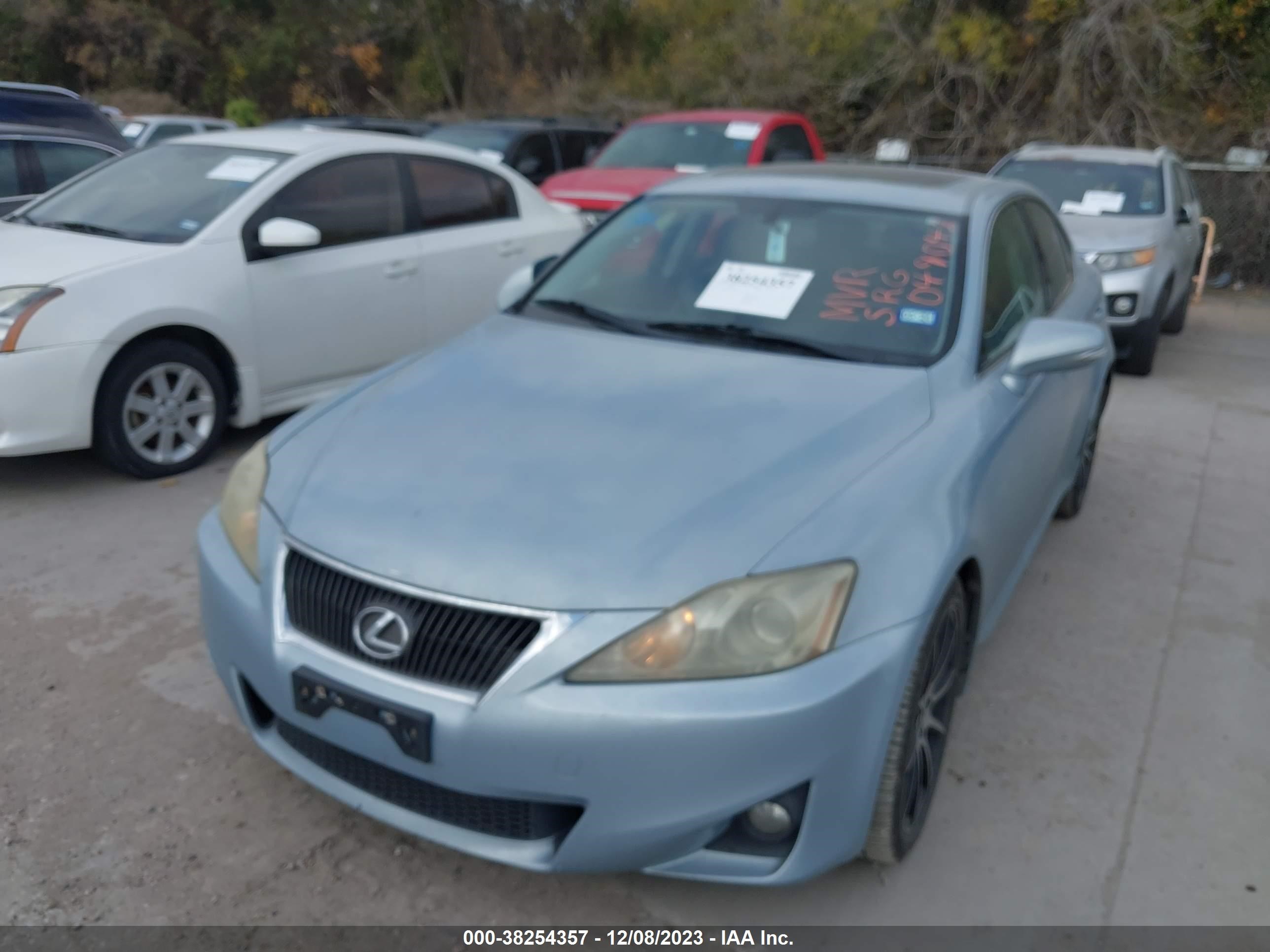 Photo 1 VIN: JTHCF5C23B5049042 - LEXUS IS 