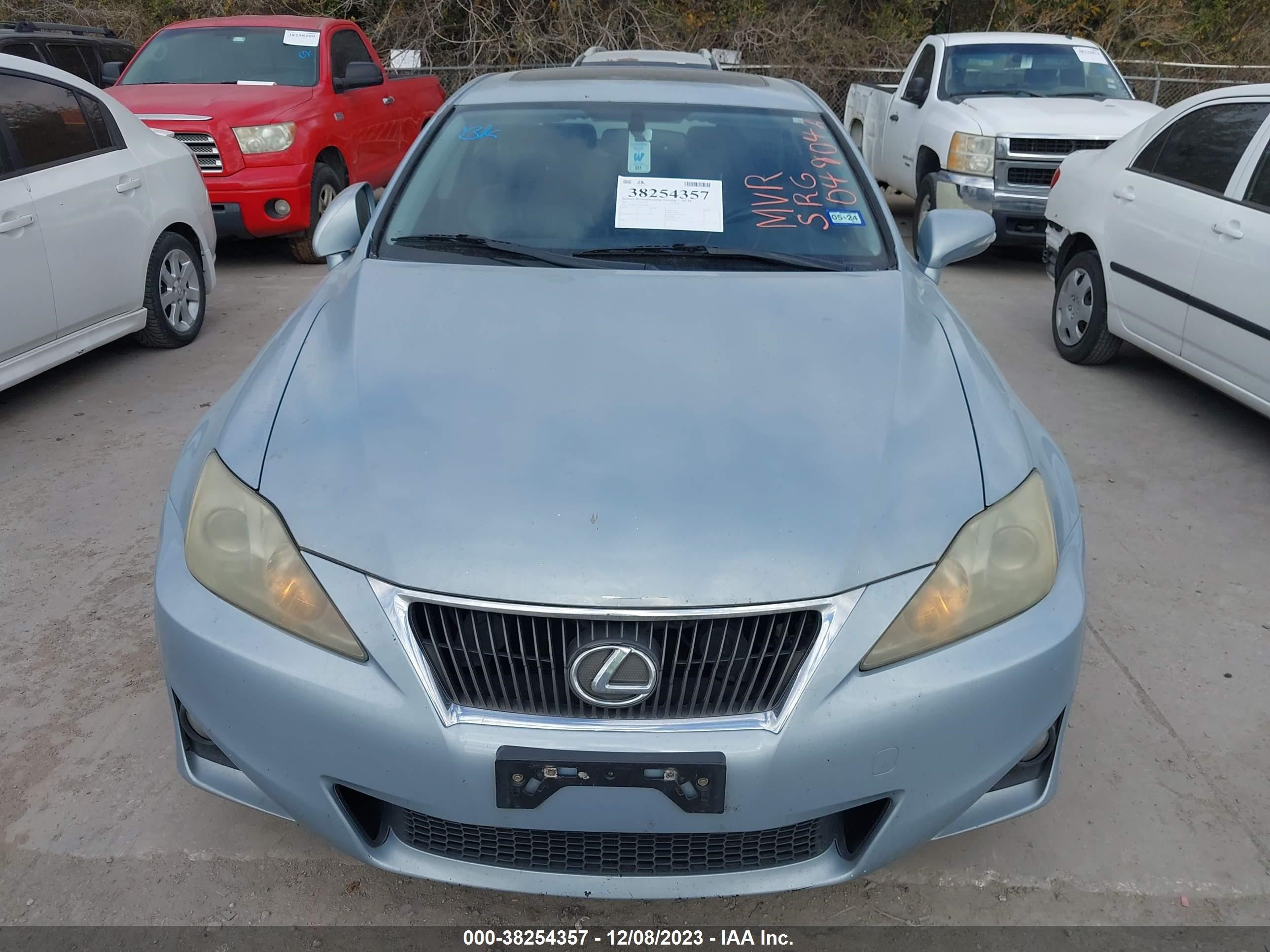 Photo 5 VIN: JTHCF5C23B5049042 - LEXUS IS 