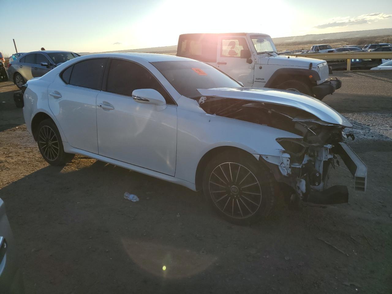 Photo 3 VIN: JTHCF5C25B5052606 - LEXUS IS 