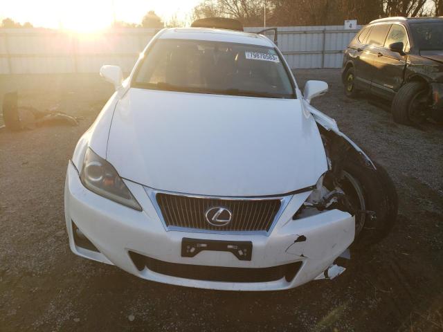 Photo 4 VIN: JTHCF5C25C5057208 - LEXUS IS 