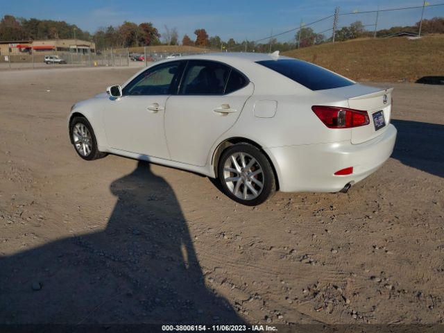 Photo 2 VIN: JTHCF5C29B5044833 - LEXUS IS 250 