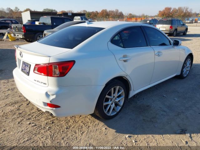 Photo 3 VIN: JTHCF5C29B5044833 - LEXUS IS 250 