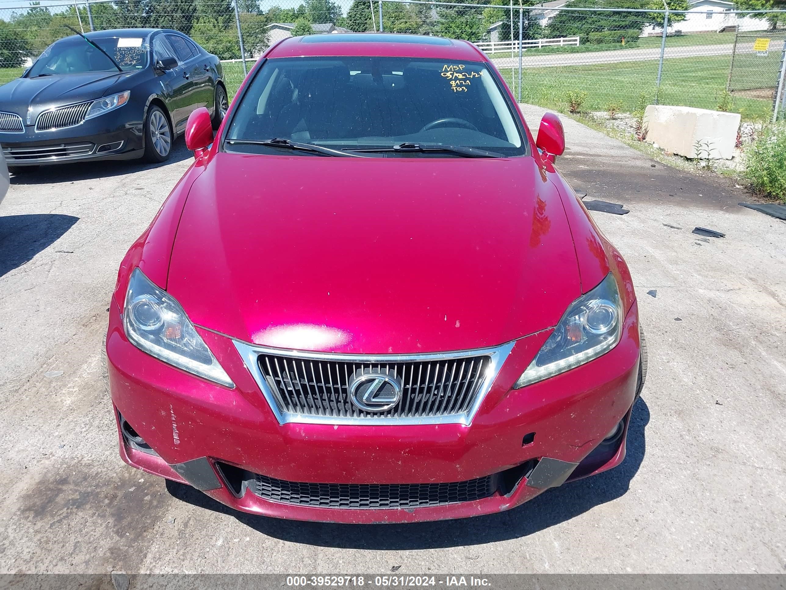 Photo 11 VIN: JTHCF5C29C5058121 - LEXUS IS 