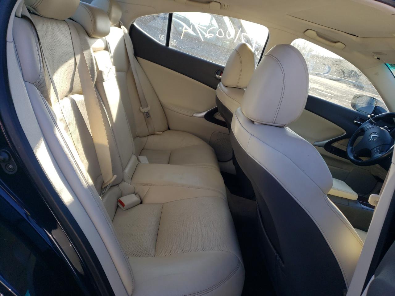 Photo 9 VIN: JTHCF5C2XA5042538 - LEXUS IS 