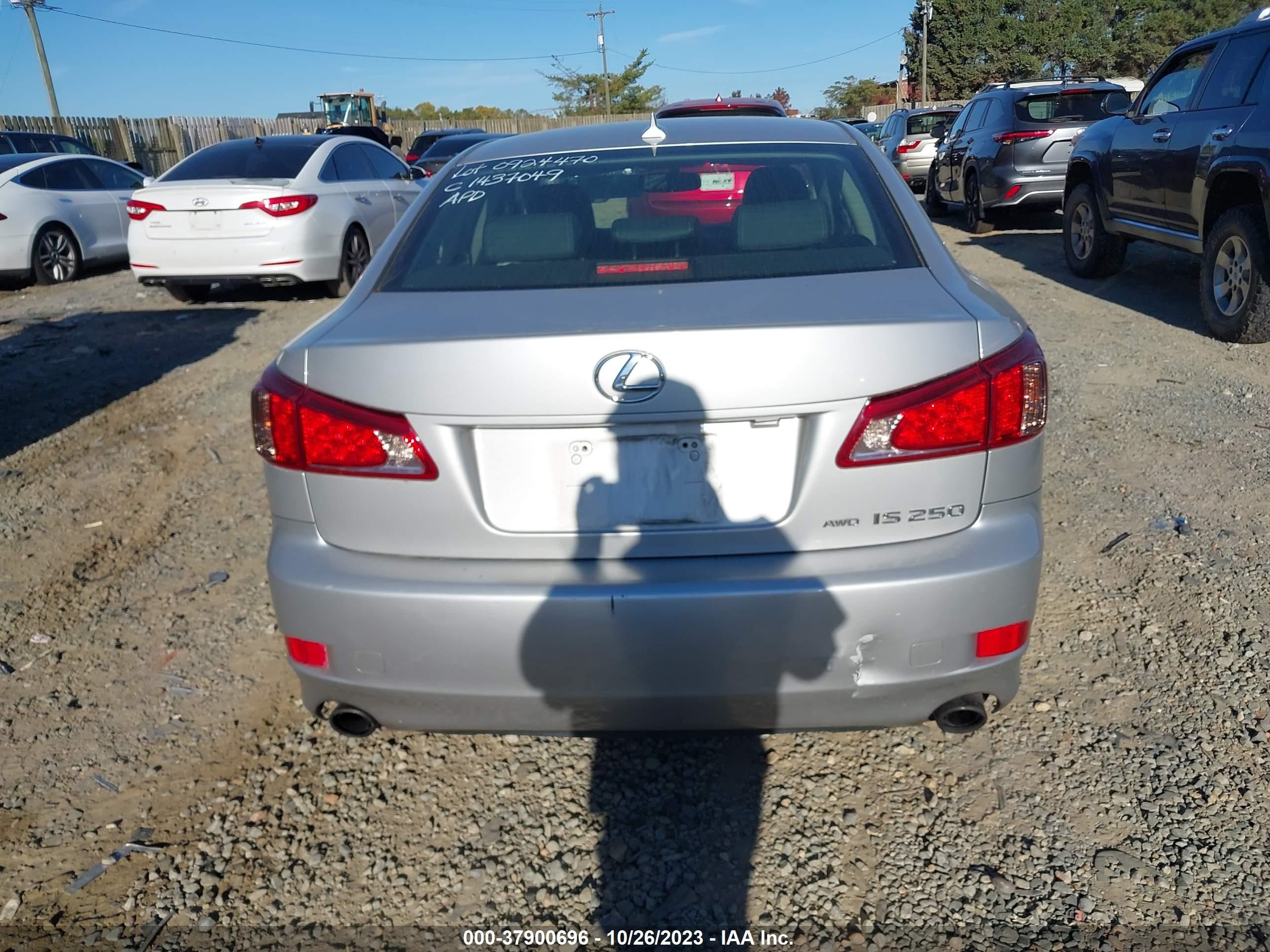 Photo 15 VIN: JTHCF5C2XC5060427 - LEXUS IS 