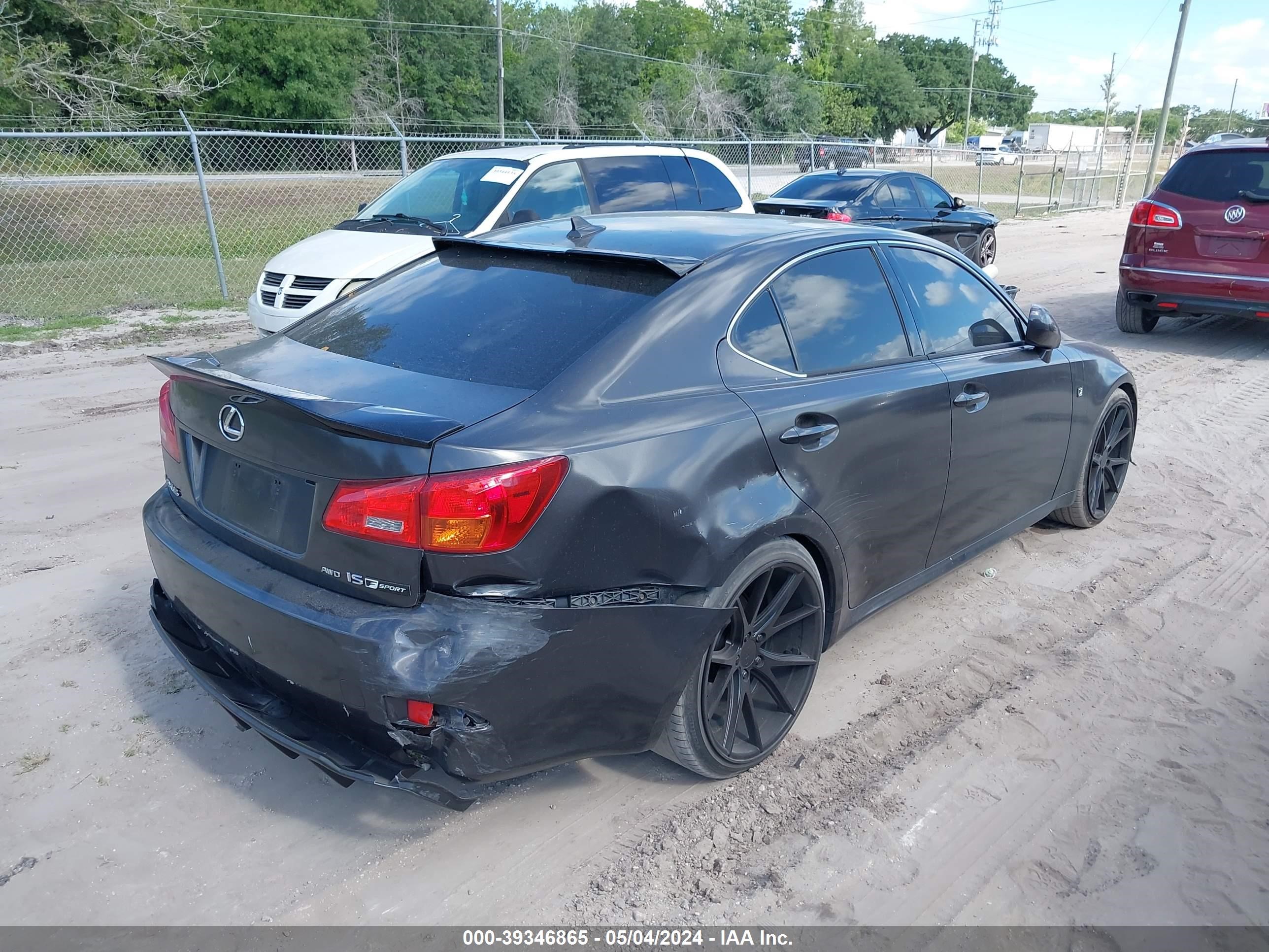 Photo 3 VIN: JTHCK262072017938 - LEXUS IS 