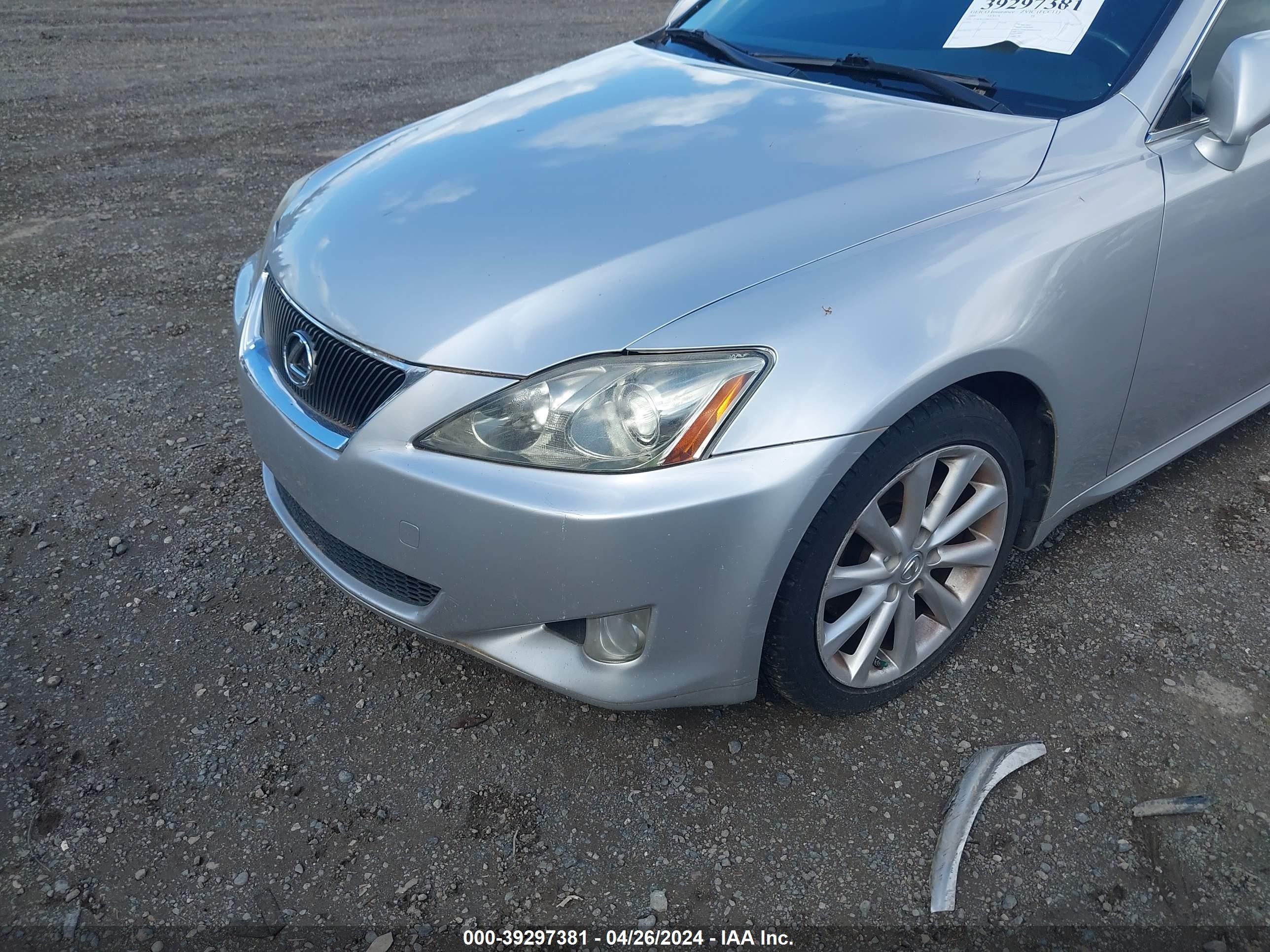 Photo 5 VIN: JTHCK262082024311 - LEXUS IS 