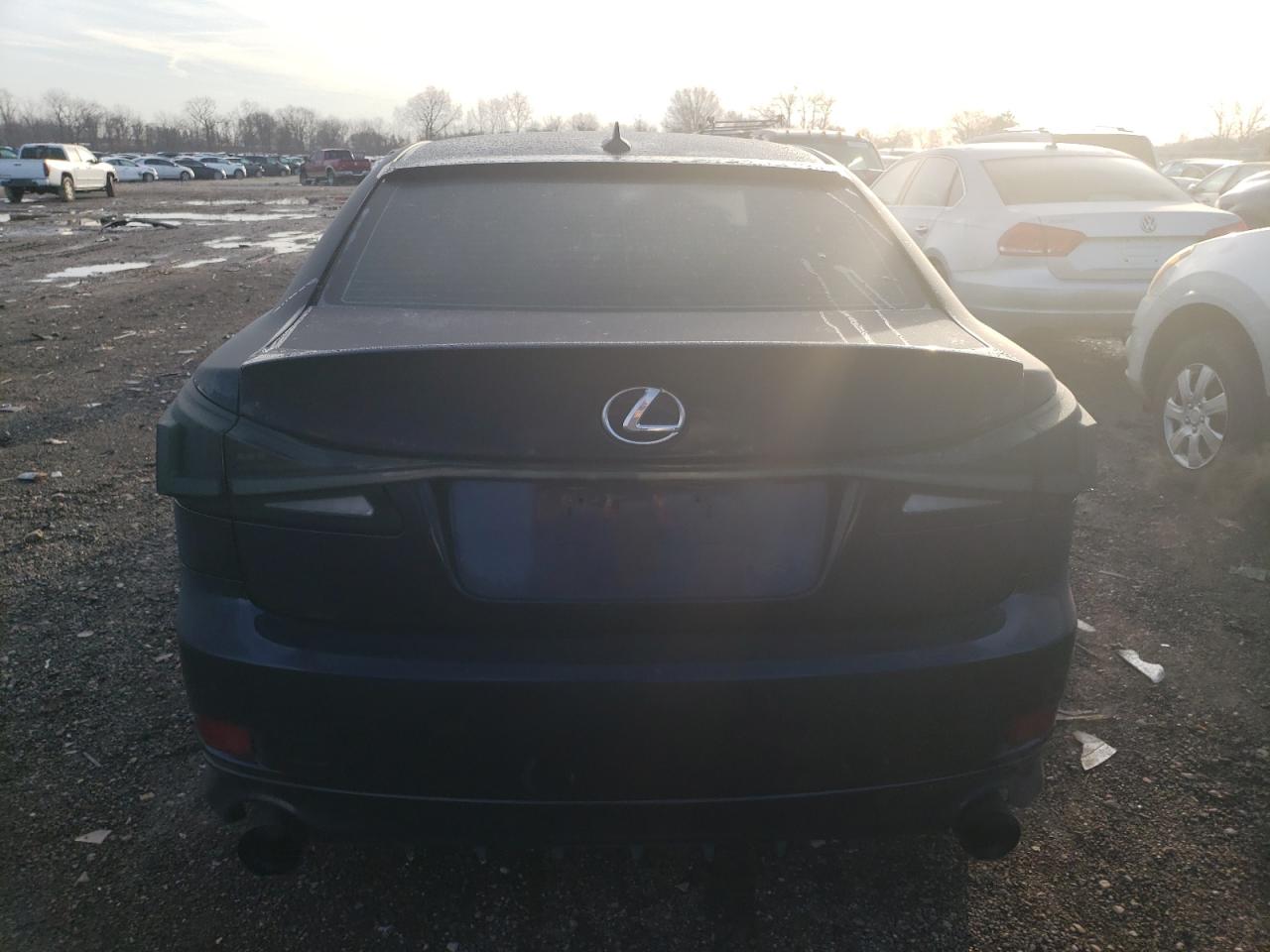 Photo 5 VIN: JTHCK262095031338 - LEXUS IS 