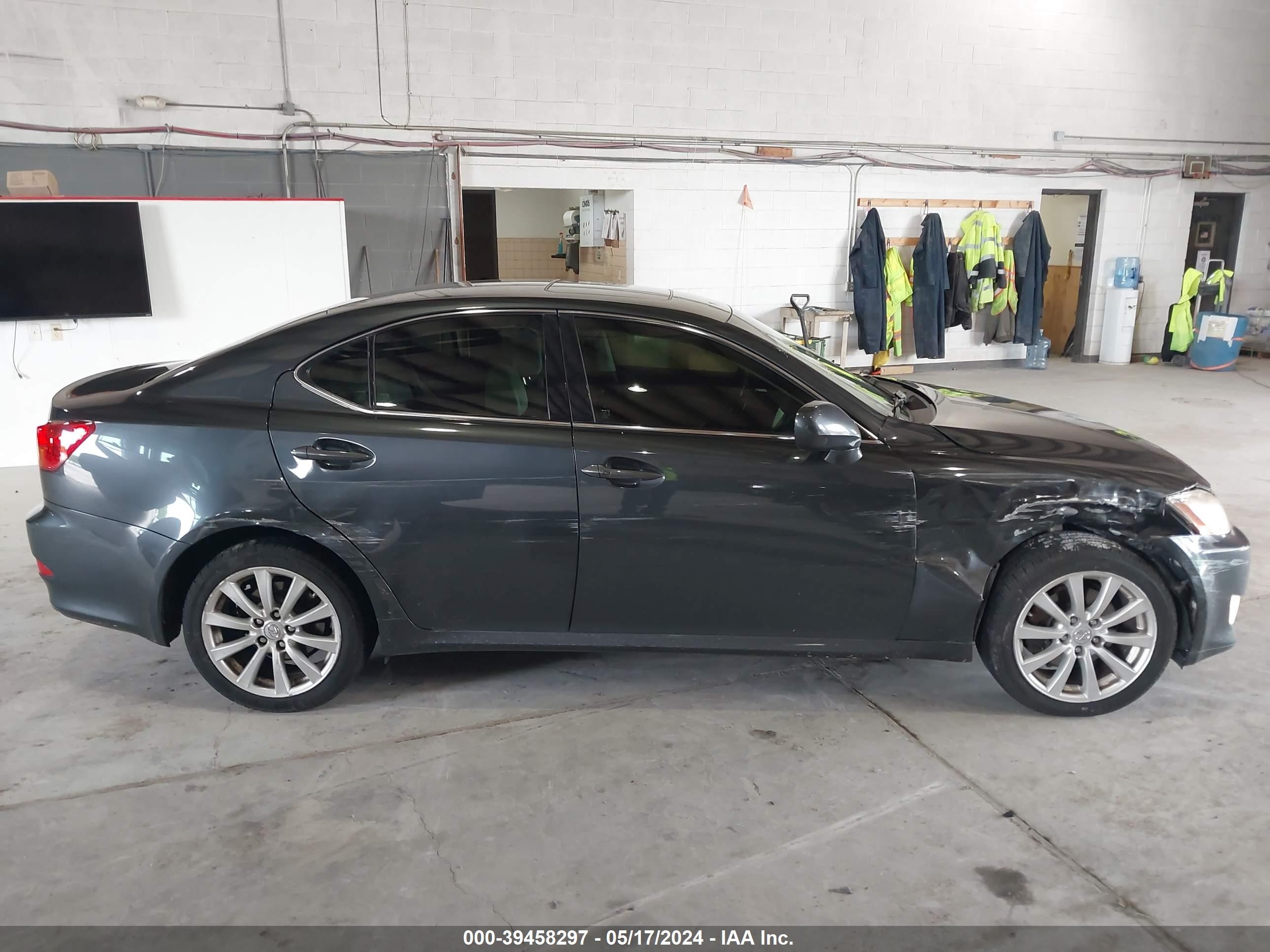 Photo 12 VIN: JTHCK262165007691 - LEXUS IS 